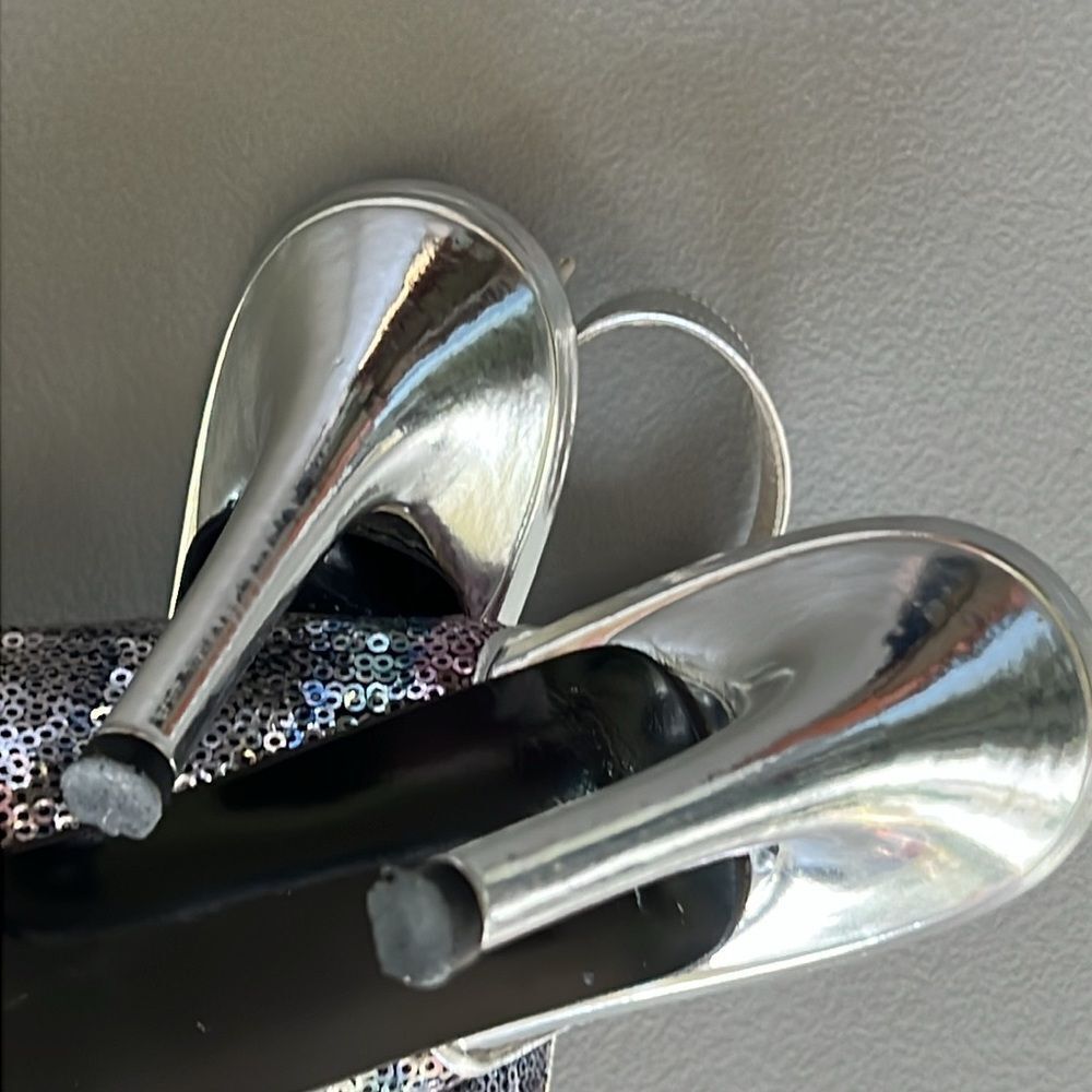 Stuart Weitzman Sequin Heels - 9.5 - image 8